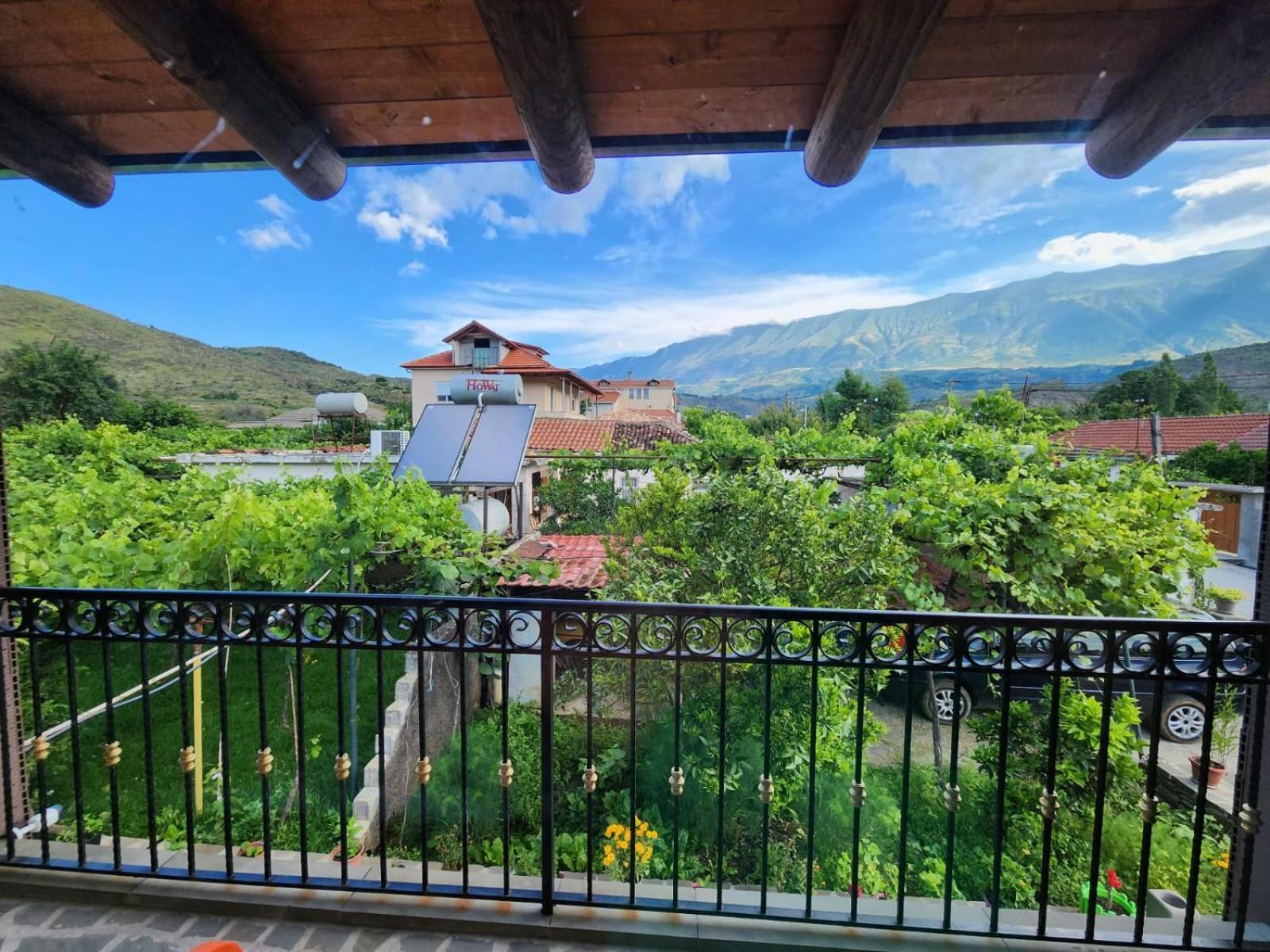 Villa Shuaipaj Gjirokaster Exterior photo